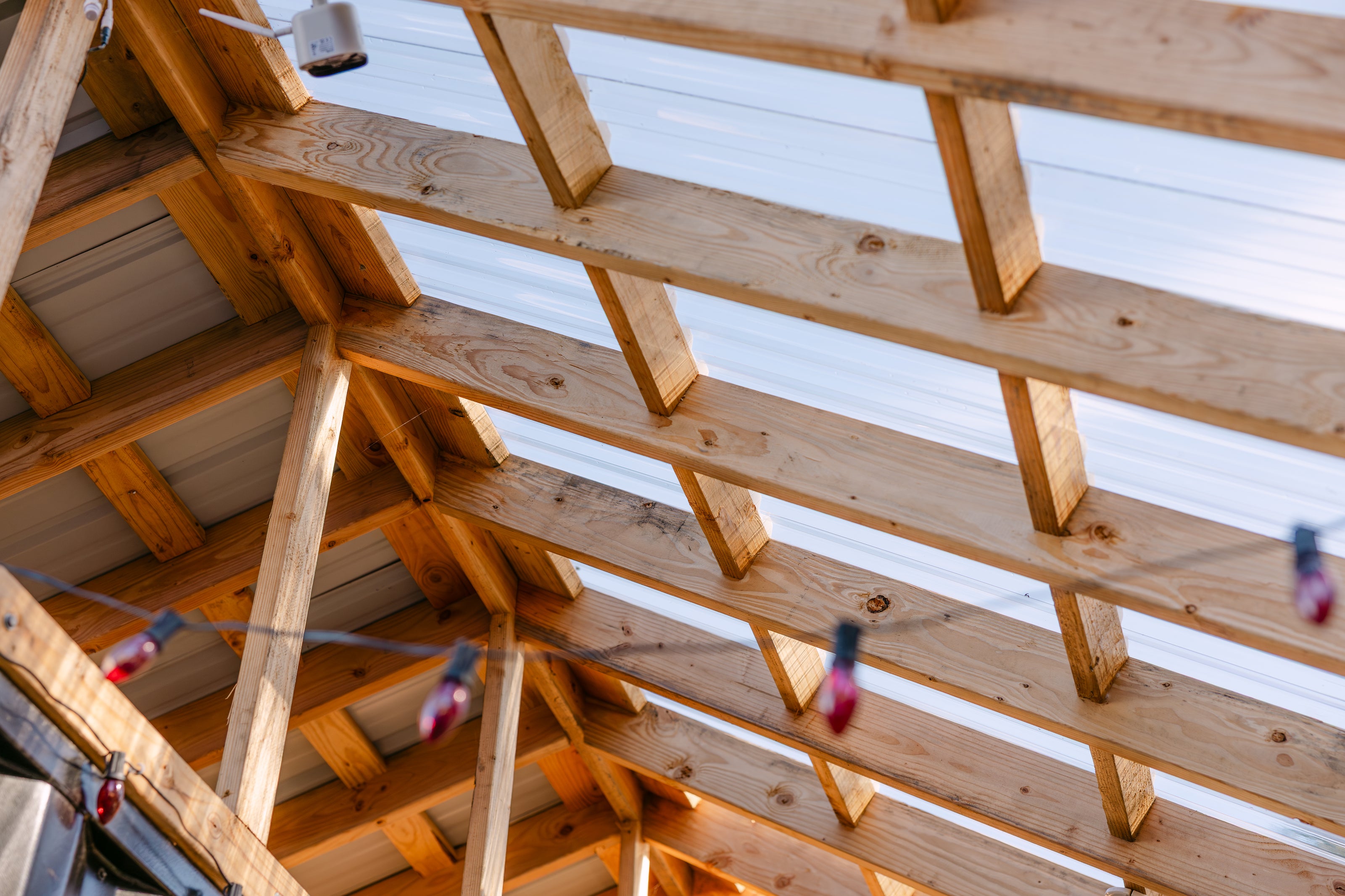 structural framework designed to support the weight of a roof