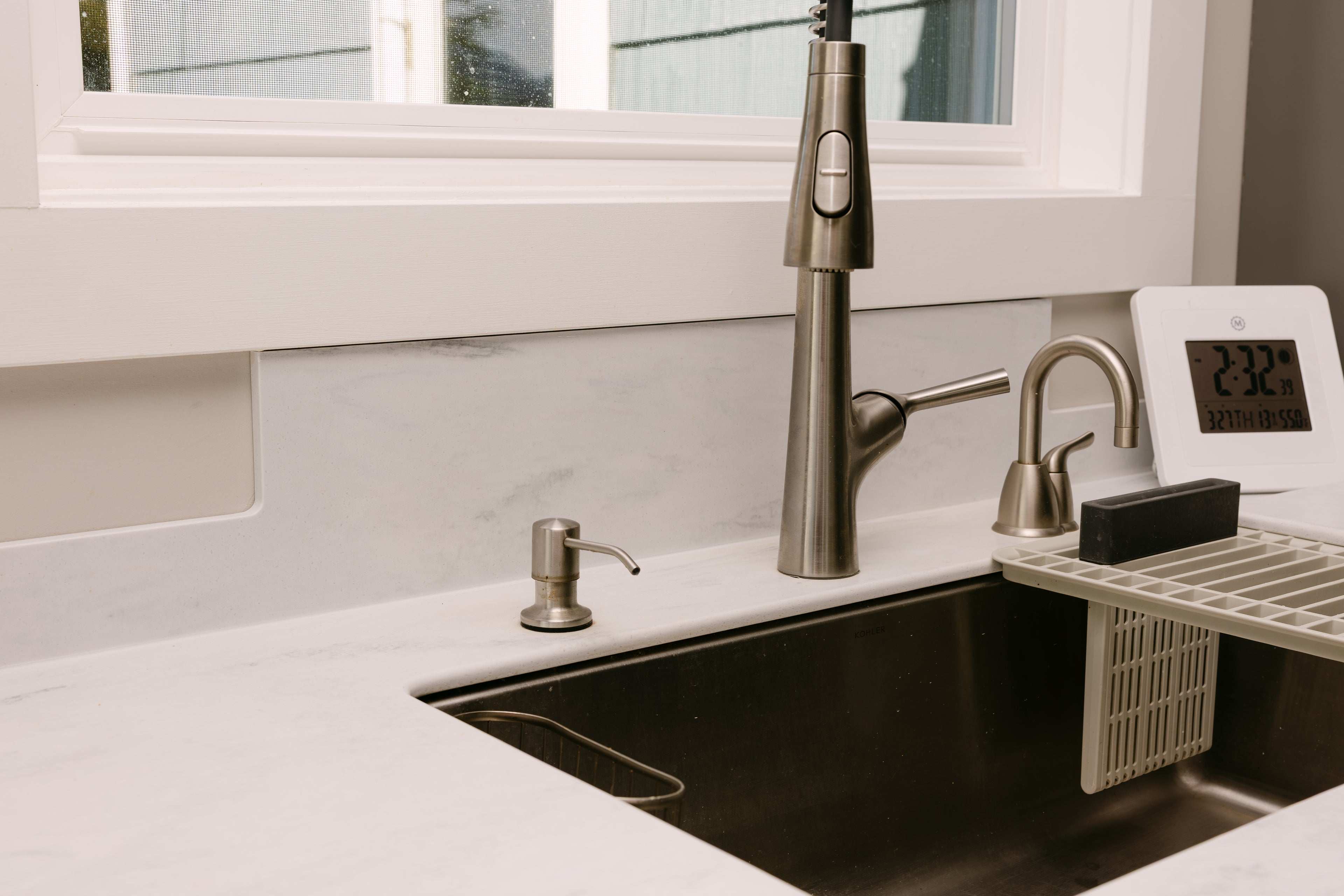 Kitchen wash station stainless steel sink & drying rack
